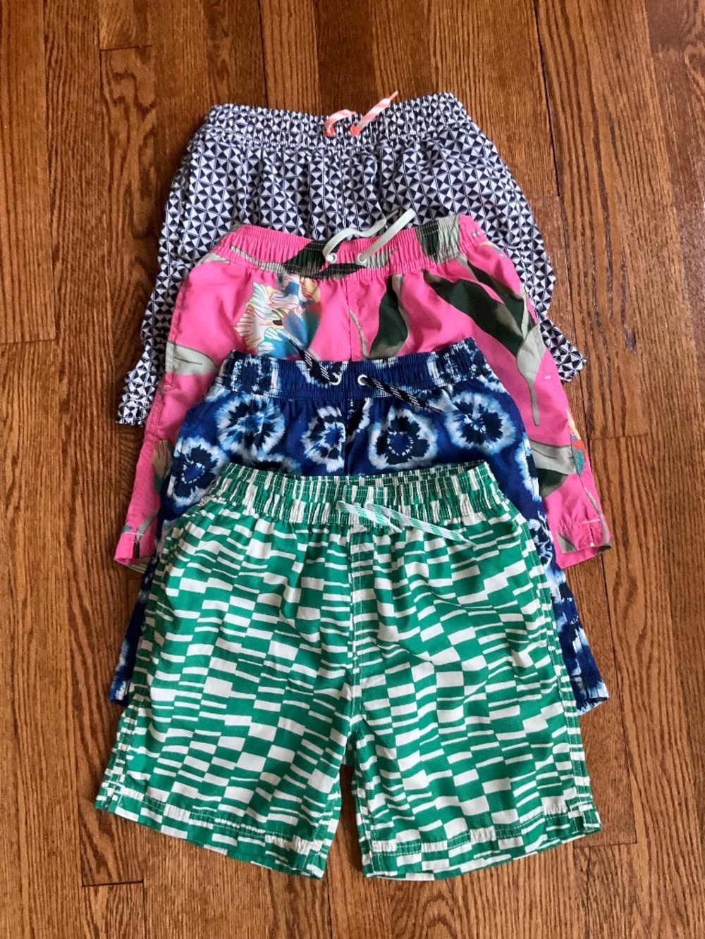 LOT of 4 pairs J. Crew Crewcuts Boys' Printed Swim Trunks with UPF 50 - Size 8